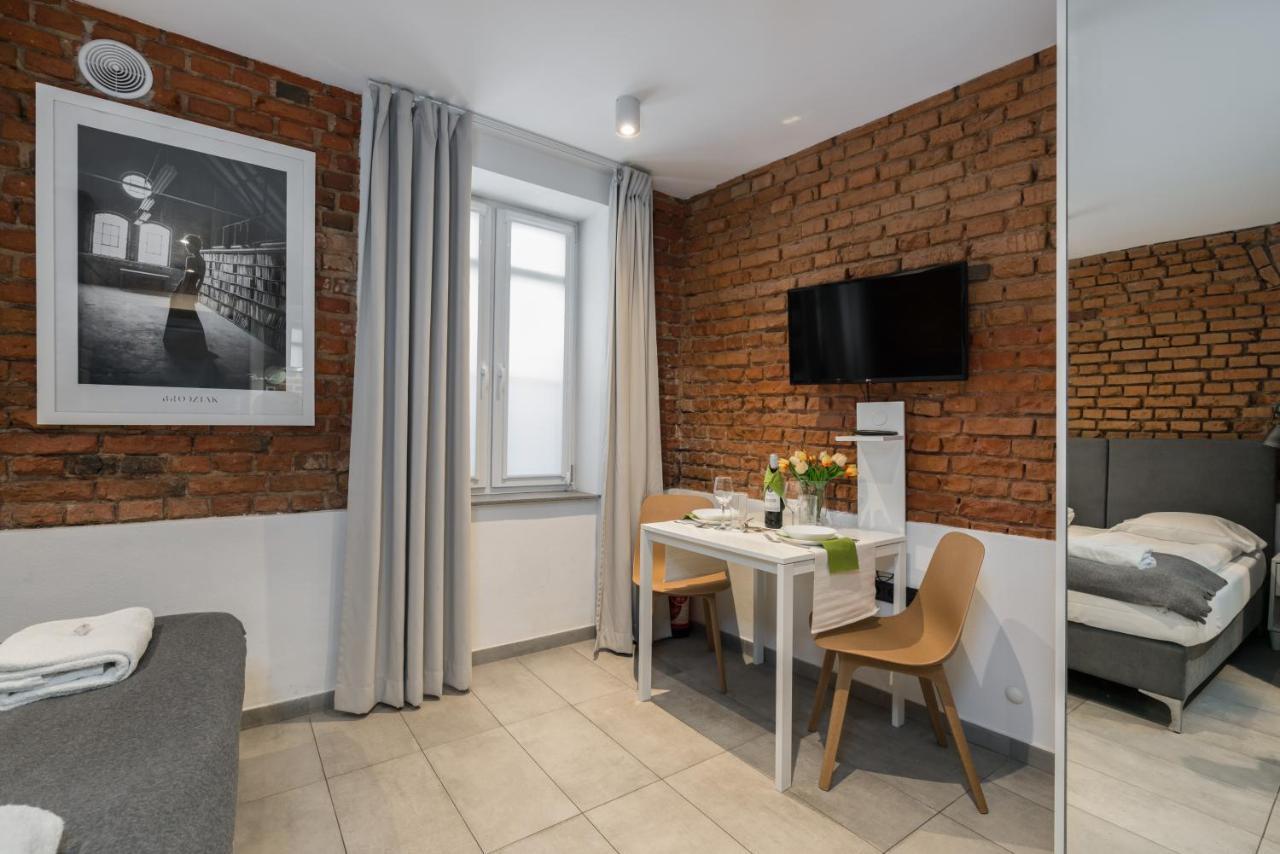 Old Town Underground Level Apartments By Renters Poznan Exterior photo